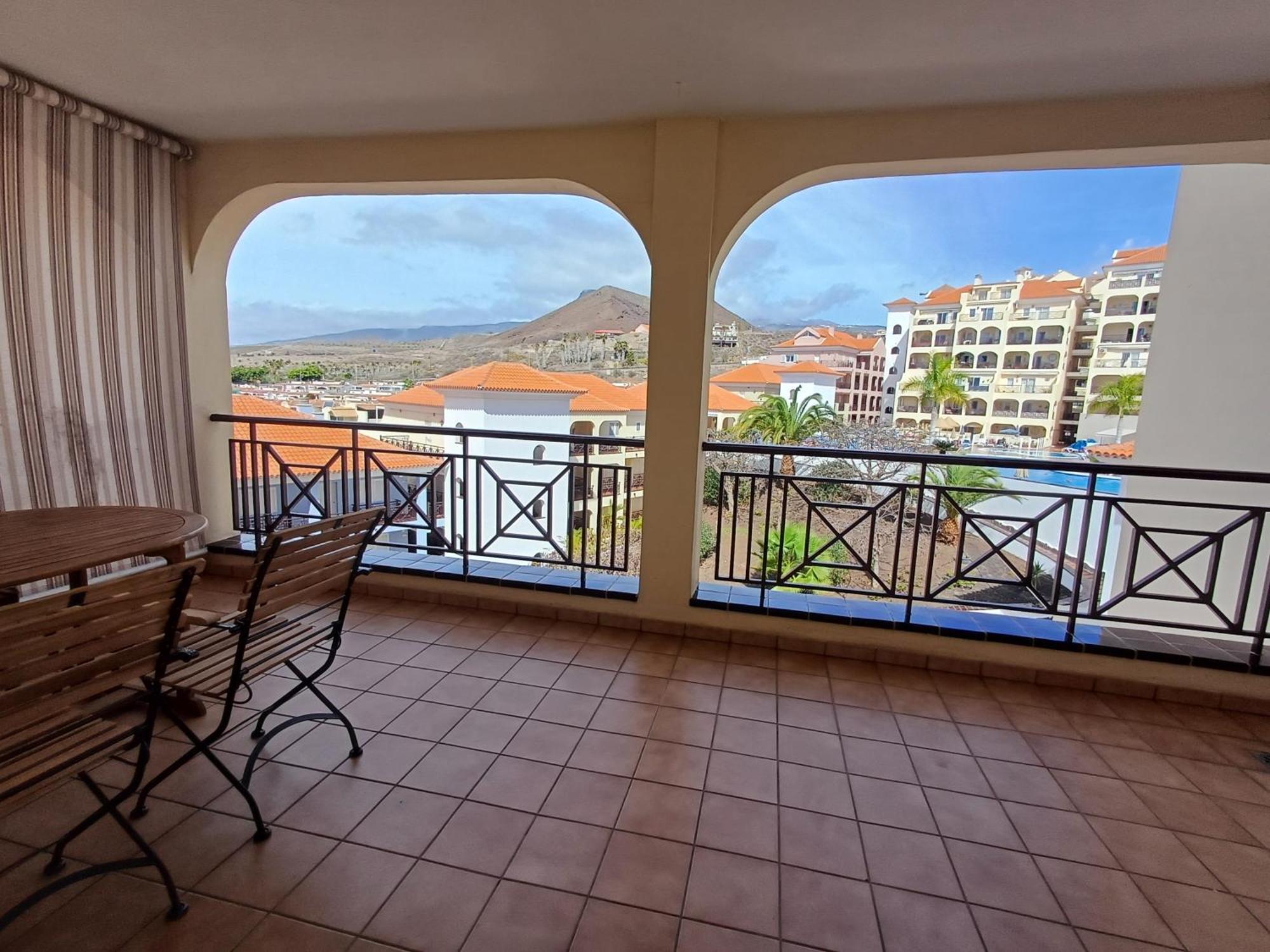 Dinastia B401 By Tenerife Rental & Sales Лос Кристианос Экстерьер фото